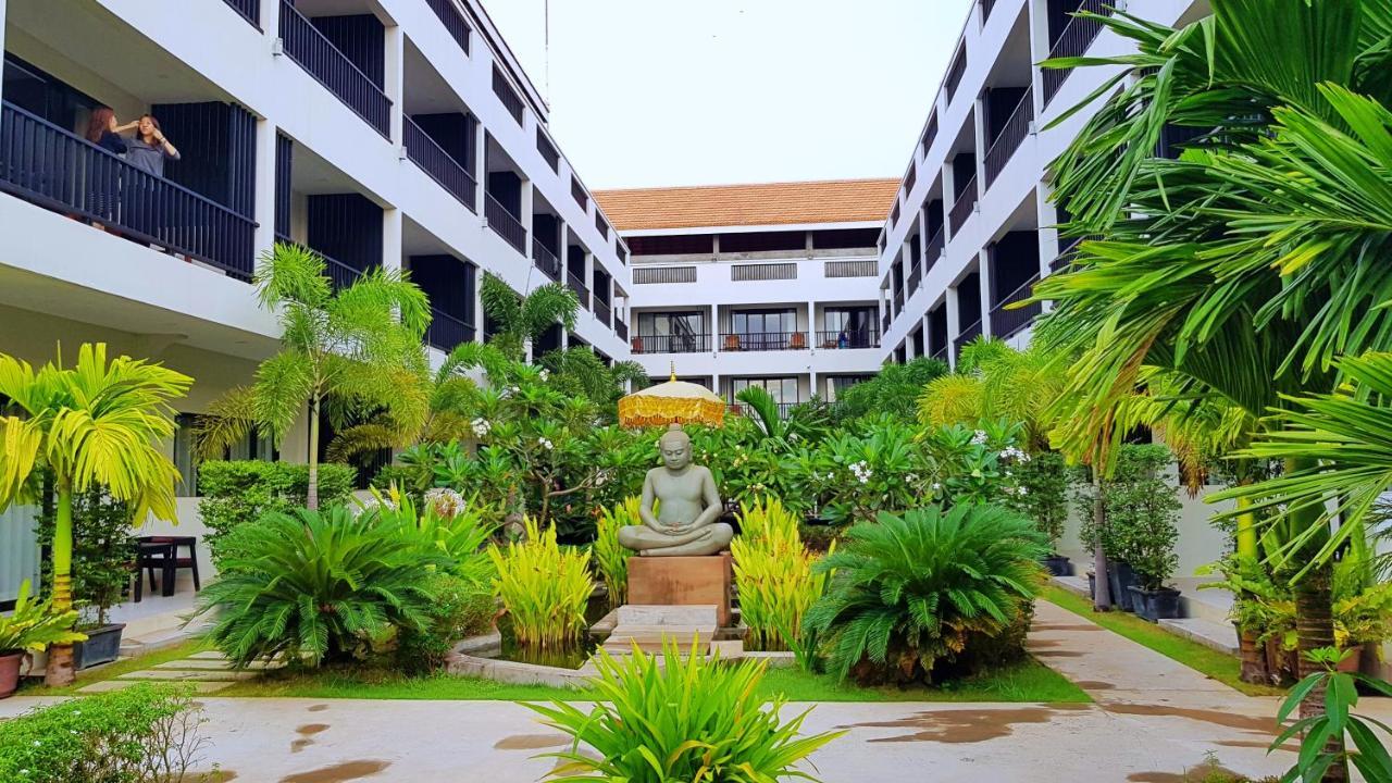 New Riverside Hotel เสียมราฐ ภายนอก รูปภาพ