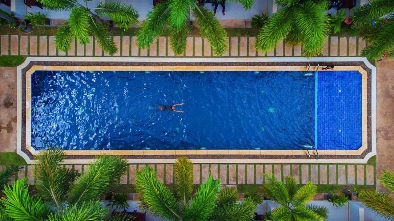 New Riverside Hotel เสียมราฐ ภายนอก รูปภาพ