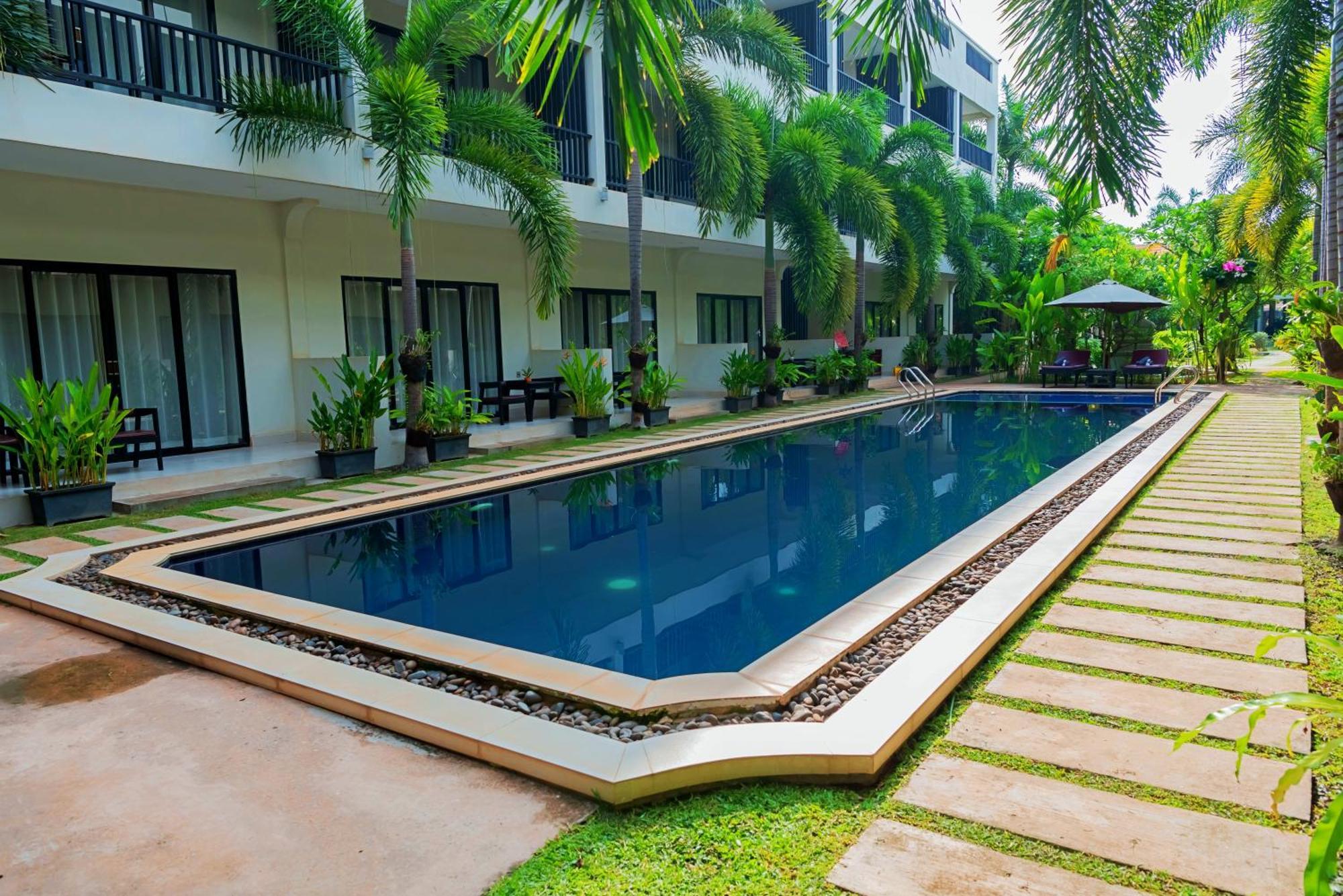New Riverside Hotel เสียมราฐ ภายนอก รูปภาพ