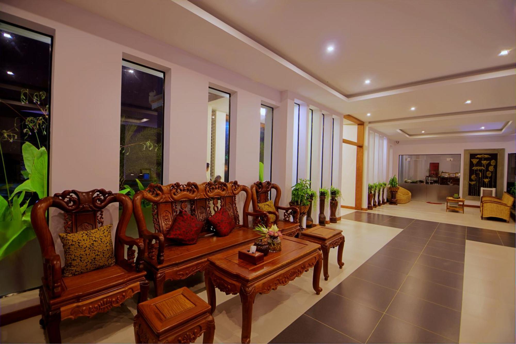 New Riverside Hotel เสียมราฐ ภายนอก รูปภาพ