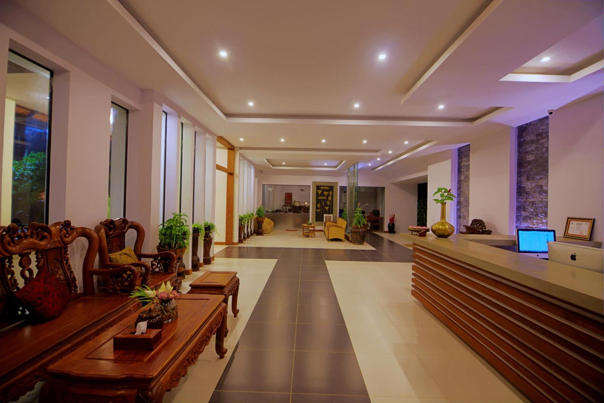 New Riverside Hotel เสียมราฐ ภายนอก รูปภาพ